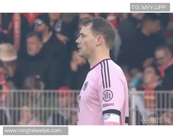 诺伊尔重伤缺席整个赛季拜仁迅速求助德赫亚紧急救援